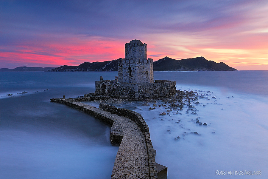 lumturia:  The Dark Tower by ~KirlianCamera 