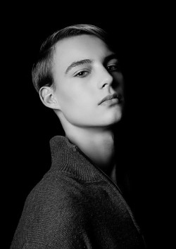 Garcon-Portraits:  Moritz Fuller By Nadine Schonfeld 