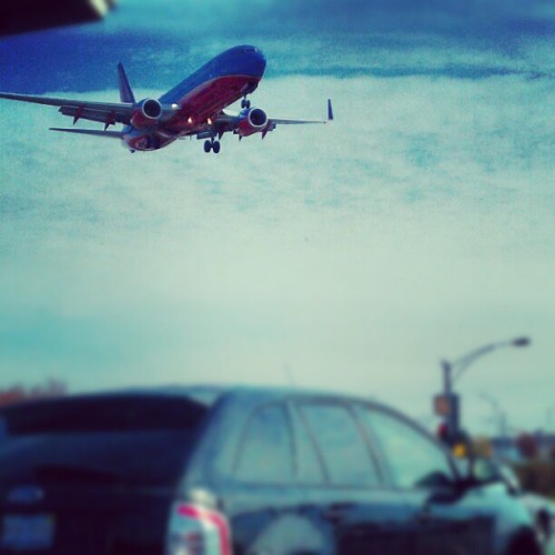 twiisted-logiic:  Coming in for a landing #Chicago #midway #southwest #airport (Taken with Instagram)