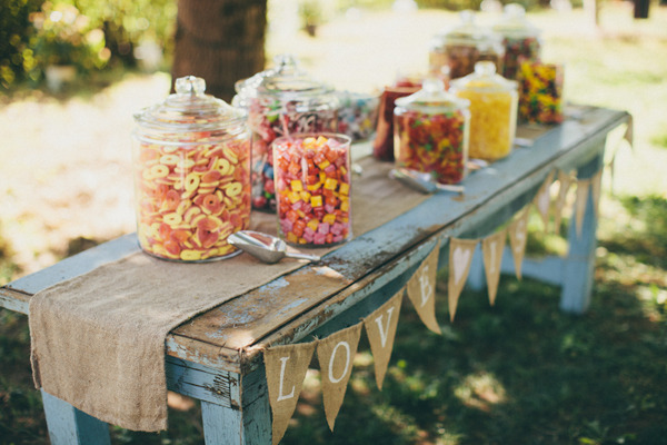 everythingsparklywhite:  Candy bar 