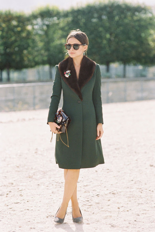 thatluciegirl:Currently coveting: a fur-trimmed, tailored coat.