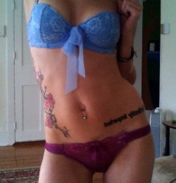 missybiaz:  piercemetattoomefuckme:  old picture but it’s fine, I’m bored.  Love the combination and the tattoo’s.. 
