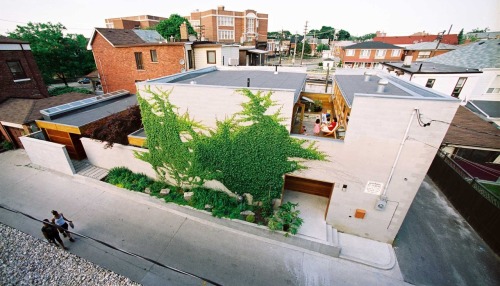 0junk:Studio Junction - Courtyard House Toronto, Canada A warehouse turned into a beautiful home b