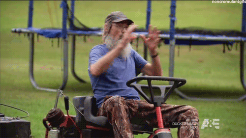 backwoodsrebel214:  baaaaaaahahaha i fuckin love this show. 