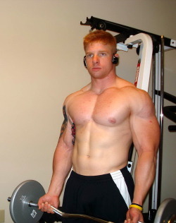 With the constant hum of the hypnotic pulses playing in his headset, all the redheaded muscleboy could think of was train, train, train&hellip;a good boy must be buff. sirjocktrainer:  mykindofhotmen:  RedheadÂ with muscles.Â  Need I say more?  Mine 