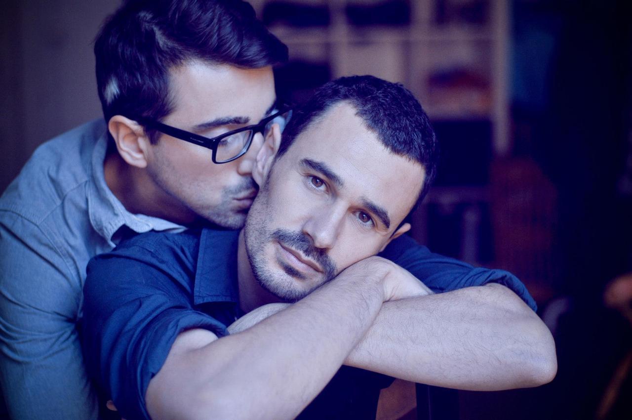 onemonkeysuncle:  jeanbaptistehuong:  © JBH/BVD-2012 David &amp; Jordi “Lovers