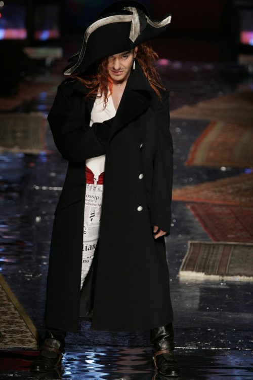 john galliano on Tumblr  Mode égyptienne, Christian dior, Robe de conte de  fées