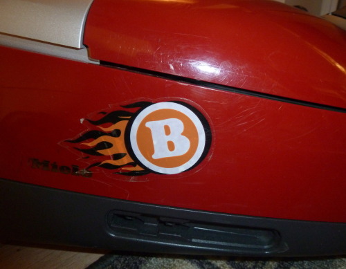 thehoodbox: I got horrible laughing attack.Gosh. those stickers are really old and that vacuum