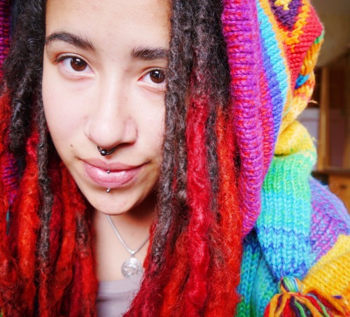 colorfulcuties:  ☻GirlsOfColor✼HairOfColor☻  She’s super rad!