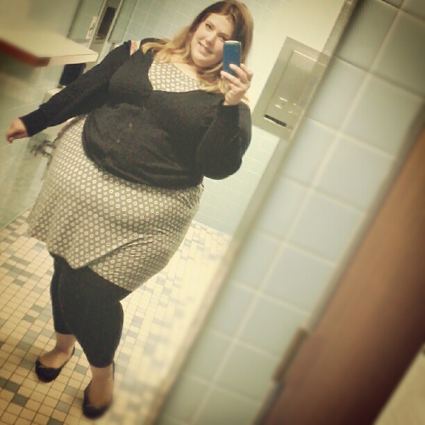 zombiesattackattack:  jessicateacakes:  Feeling super cute at school today. (Taken
