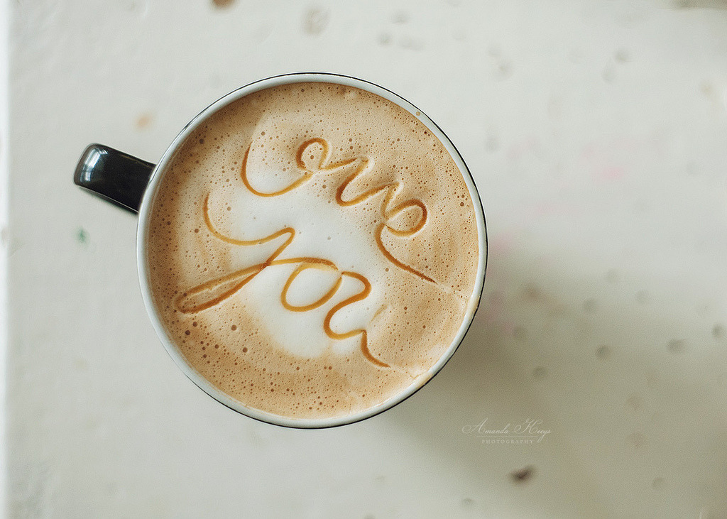 cremedaisy:  vanilla—ecstasy:  Click here for a white, beige and cream boho blog!