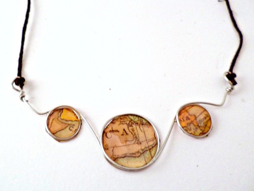 DIY Paper Cabochon and Wire Necklace Tutorial from Crap at Crafts here. Really good tutorial that ha