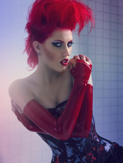 maja-stina:  Maja Stina by Julian KilsbyCorset by Bibian BlueMUAH &amp; latex: Maja Stina