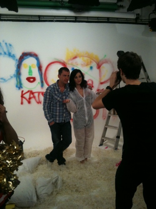 saygoodnightkevin: when we stuck Katy Perry in a room with loads of cheerleaders and she painted Jus