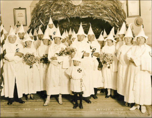 fromonesurvivortoanother: siddharthasmama:knowledgeequalsblackpower: Women of the KKK. in case peopl