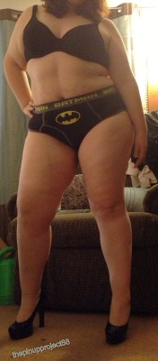 HOLY PAWG! IT’S BATMAN! Read DONT ASK to
