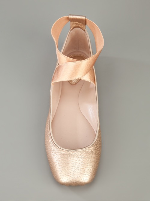 creepartmentalist:  Flats made to look like pointe shoes.
