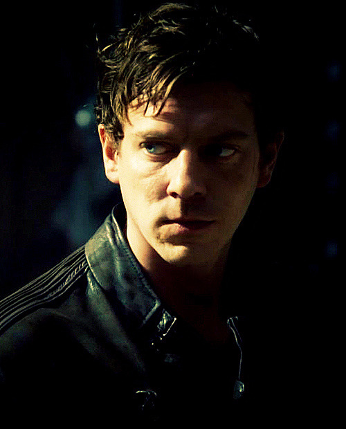 alwaysiambic:Hollow Crown ThursdayJoe Armstrong as Henry Percy in The Hollow Crown: Henry IV, Part 1