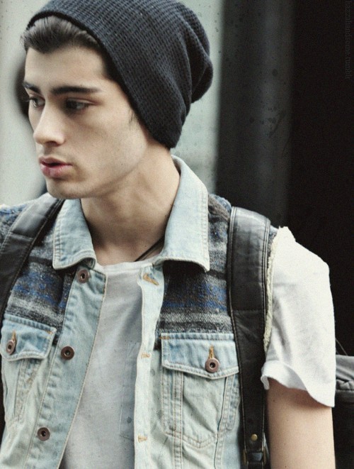 Zayn Malik should not be allowed to exist. Exhibit A.
