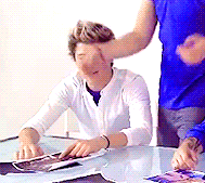 secretagentpayne:  Did you ever realize that in this gif  the picture actually comes