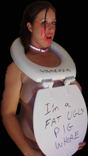 mrs-pigggy: Venessa looks like she would make a good sister pig to help me serve my master.