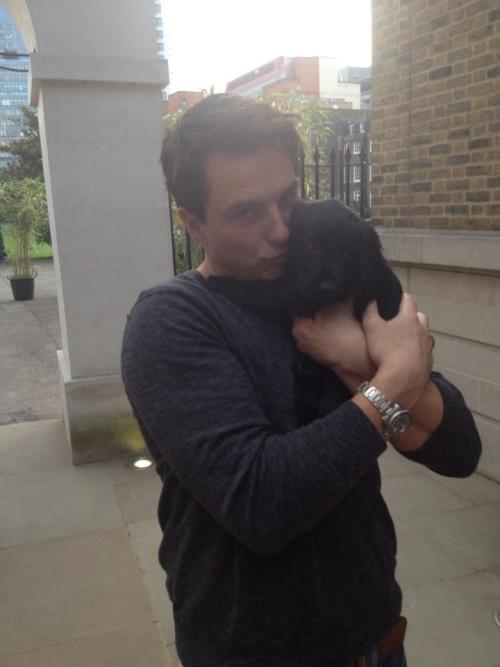 shmacattack:  JOHN BARROWMAN JOHN BARROWMAN AND PUPPIES 