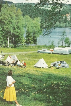  National Geographic, 1957 Tourists camping