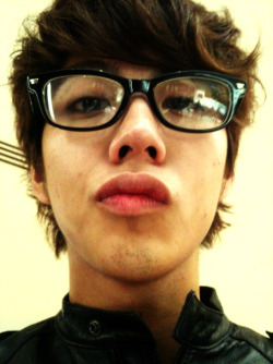 natgasm:  Let me smooch those lips….that face…just everything about him. OTL 