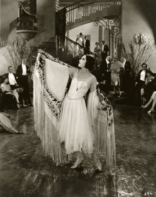 vampdreaminginhollywood:  Dolores del Rio