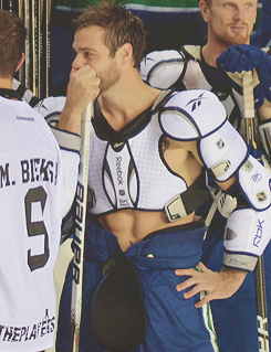 swaggyourteam: Vancouver Canucks | National Hockey League (NHL)(Chris Higgins)