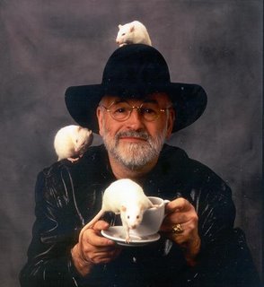 chickenheadspooky:  rufflesnotdiets:  malawitches:  pterry bein a cute patoot  Terry
