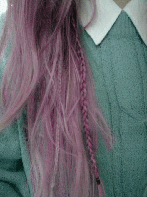 mynippsmayslipp:  http://mynippsmayslipp.tumblr.com/ do you love grunge?? 
