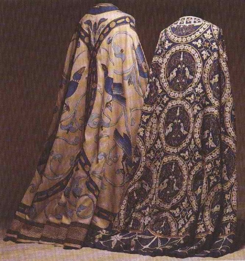 robinlafevers:kateelliottsff:amarantines:ardentblue:tweed-eyes:1300-1400 clothing of Lower EmpireThe