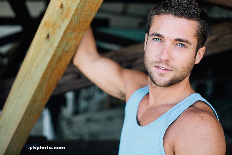 jemmytee57:  Cute and a Democrat. What more could you want? 