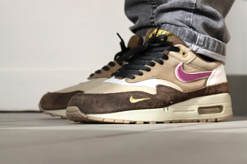 sweetsoles:  Nike Air Max 1 ‘Atmos Viotech’ (by MrDallas)