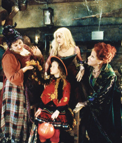 movies-and-things:  Hocus Pocus - 1993 
