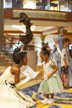 hecallsmepineappleprincess:feministdisney:freereeves:Representation matters.still in love with this photothis photo is important