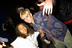 jasmine-blu:  chrisbreeh:  Rihanna and Miley