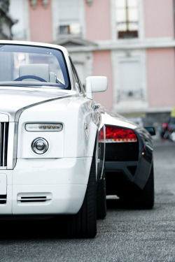 automotivated:  Elegant VS Spartan (by RichardBrunsveld.com) 