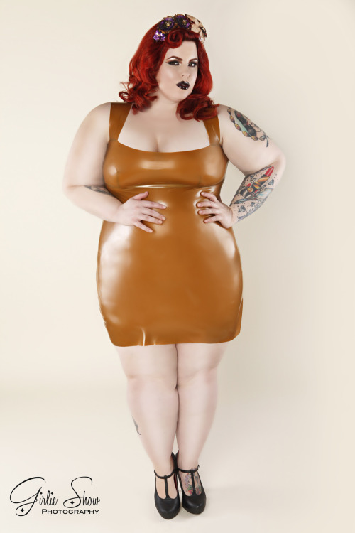 tessmunster: Latex is my new favorite thing ♥ I think you can see why! Photographer: Girlie Show Pi