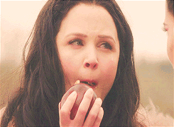 appleasredasblood:  Once Upon a Time bloopers 