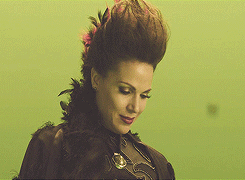 appleasredasblood:  Once Upon a Time bloopers 