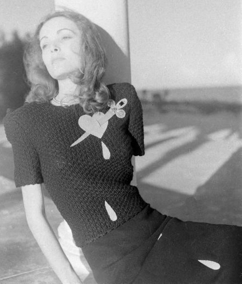 Clothing Fads, “Suse” Sweaters- 1940s-1950sHollywood stars like them for their distracti