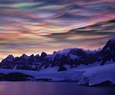 fadetouched:Nacreous clouds, Antarctica.