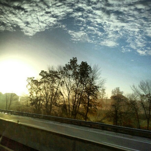 getrightdowntoit:  Almost forgot how nice PA gets, this time of year. Tempted to take this (Mega)bus all the way to State College, just for the scenery… #foliage #goodmorning #riseandshine #pa #megabus