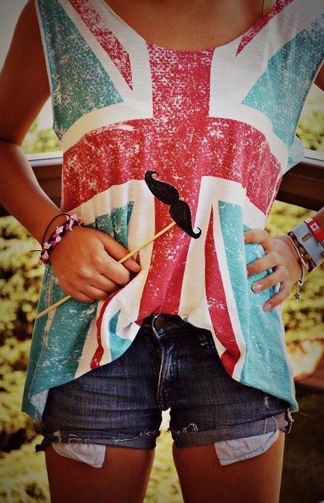 LIVE WHILE WE'RE YOUNG