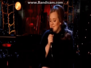 waiting-for-adele:  Adele on her sexy warm-up routine. [It looks like a sex toy]