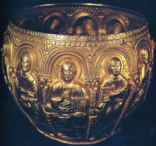 collective-history:Bedia Cup of King Bagrat III of Georgia, 999 AD