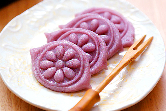 southkoreanfood:  절편 JULPYUN: Traditional Korean rice cakes that date back thousands