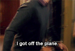 you-must-be-a-weasley:  reginaa-phalange: “I got off the plane.”    I just love this episode